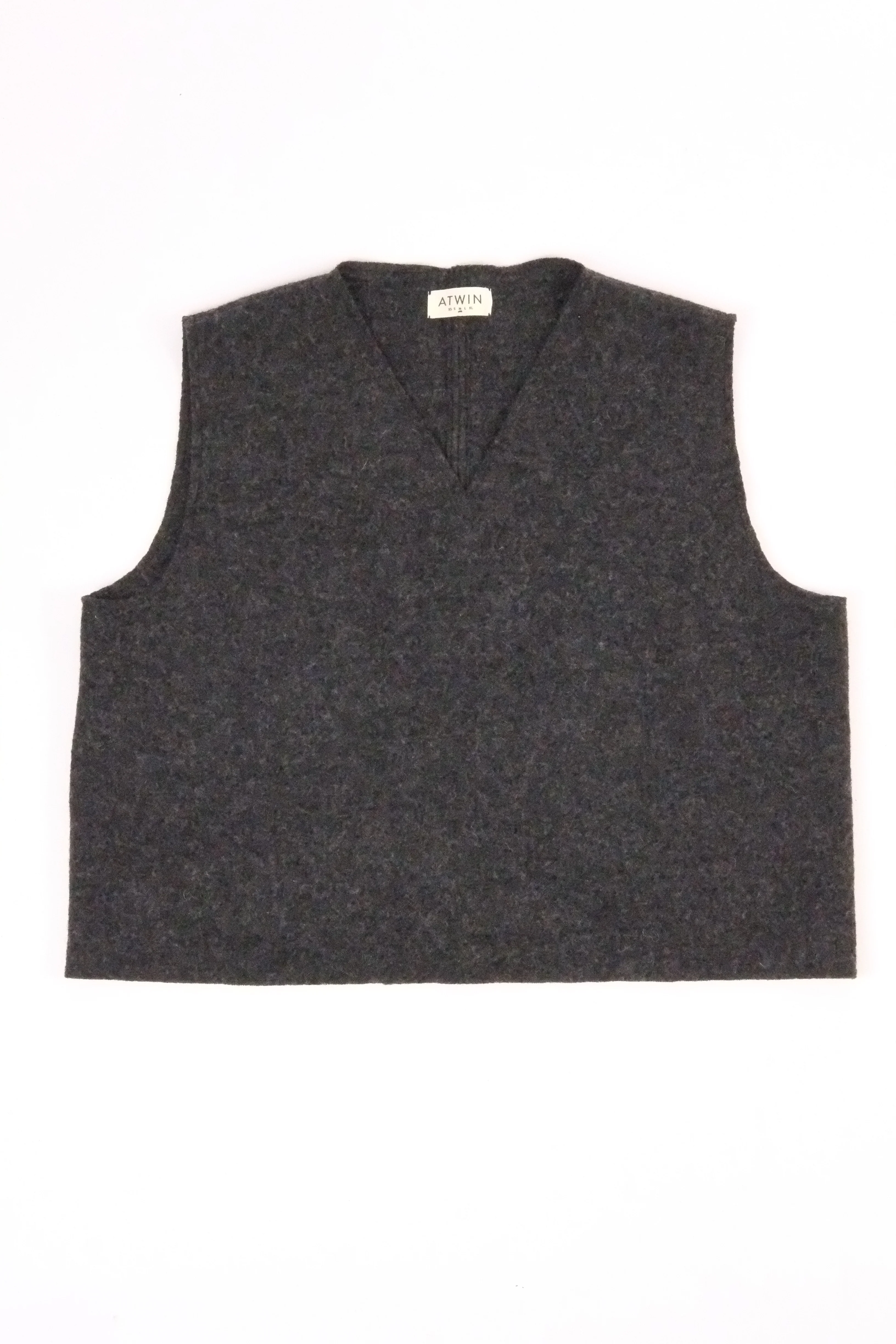 Atwin The Label - The V Neck Vest In Charcoal Boiled Wool