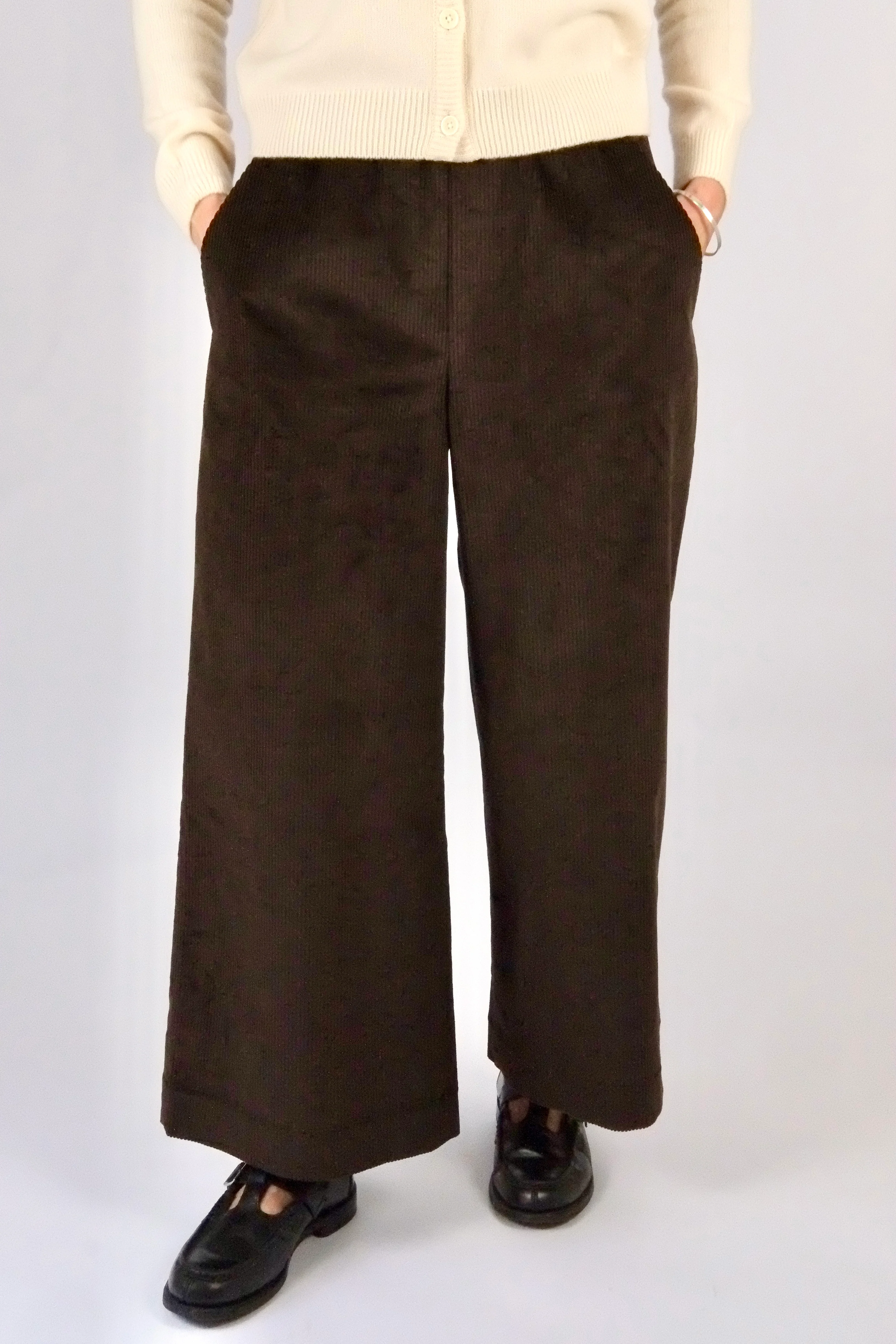 Atwin The Label - The Wide Leg Trousers In Chocolate Cotton Corduroy